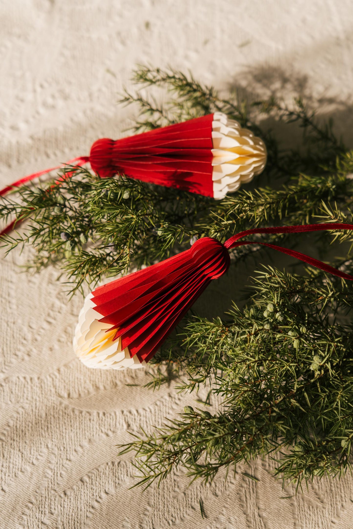 Handmade Honeycomb Santa Claus Ornament: Scandi Festive Decor (Set of 2)