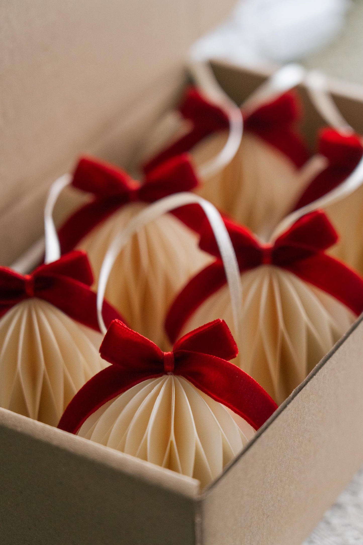 SET of 6 balls Handmade Honeycomb Paper Ball Scandi Festive Christmas Decoration