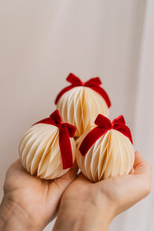 SET of 6 balls Handmade Honeycomb Paper Ball Scandi Festive Christmas Decoration